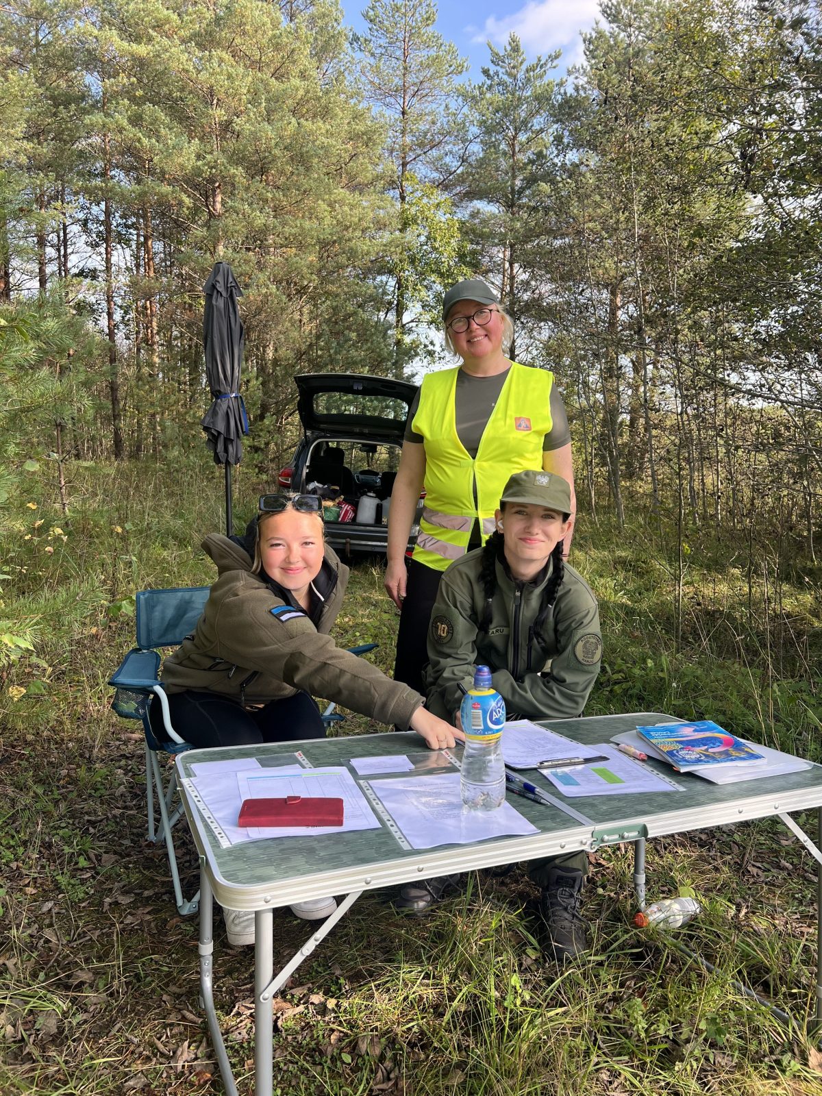 Jüri rühma kodutütred