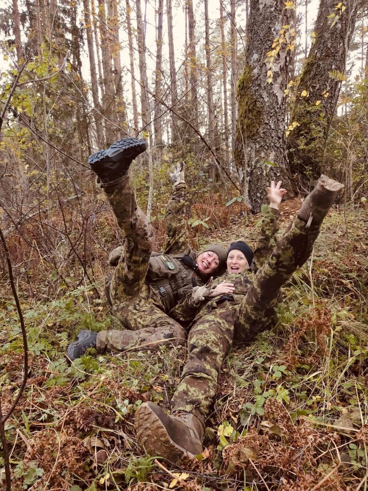 Rae naiskodukaitsjad Harju pimedatel öödel