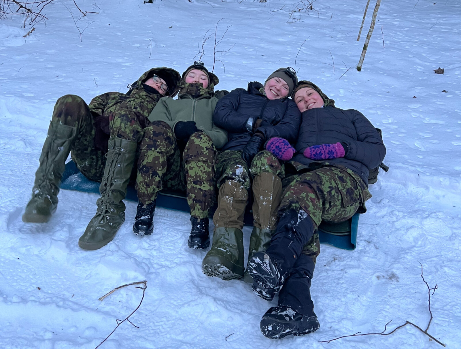 Rae jaoskonna naised Põhja Raju rännakul